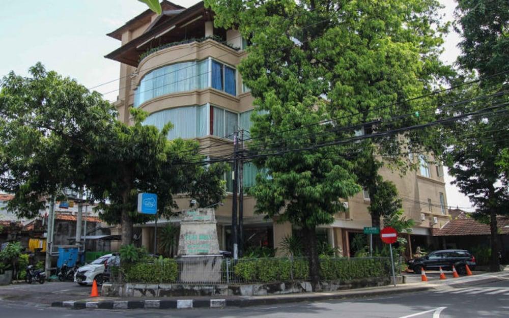 โรงแรม ภูริ ดิเบีย กูตา ภายนอก รูปภาพ
