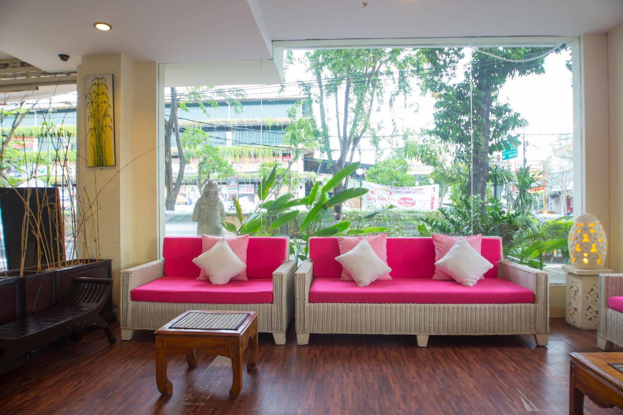 โรงแรม ภูริ ดิเบีย กูตา ภายนอก รูปภาพ